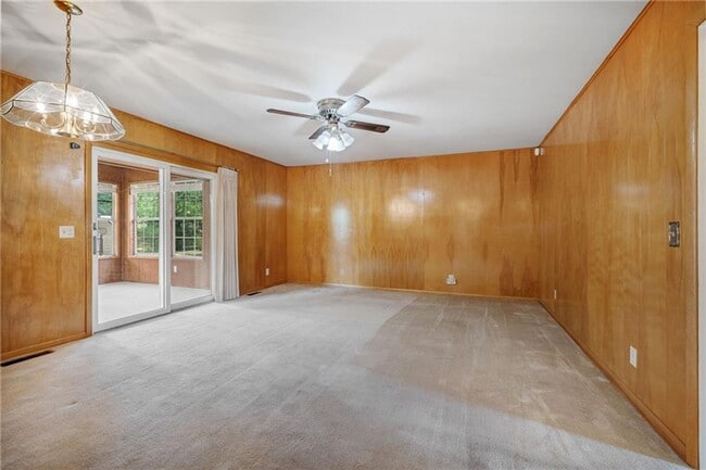 Building Photo - Nice 3 bedroom 2 bath home in North Fayetteville