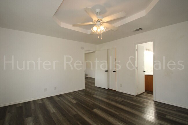 Building Photo - Charming 3-Bedroom Home Minutes from Fort ...