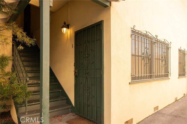 Building Photo - 1745 Mariposa Ave