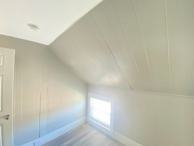 Building Photo - 4 Shedds Ave