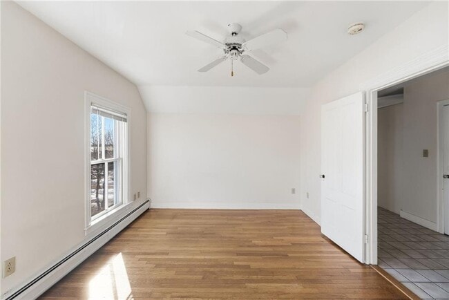 Building Photo - 686 Hope St