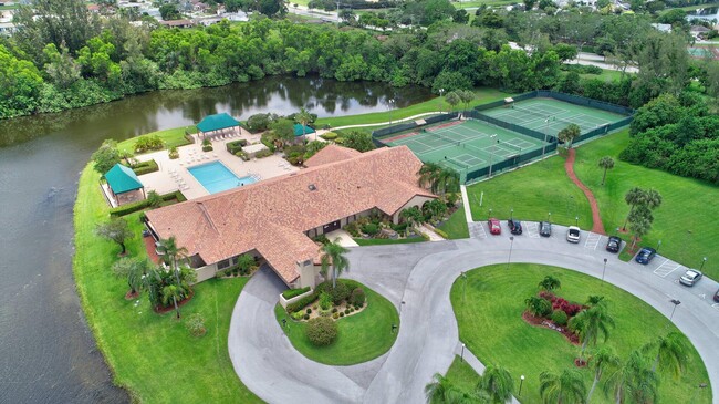 Building Photo - 6025 Parkwalk Dr