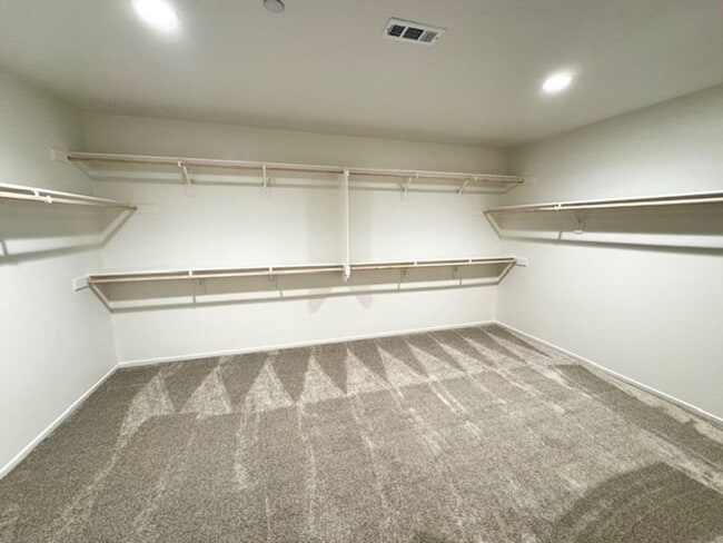 Building Photo - Newly built 5 + 3 With Solar! $4000/Month