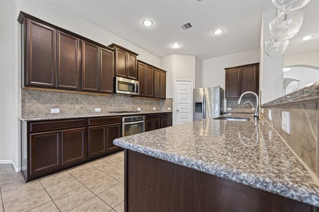 Building Photo - 18206 Florence Run Ln