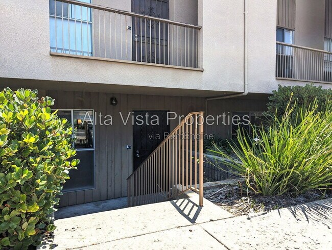 Building Photo - 5700 Baltimore Dr