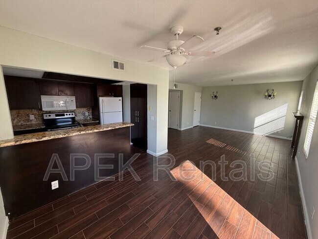 Building Photo - 43376 Cook St