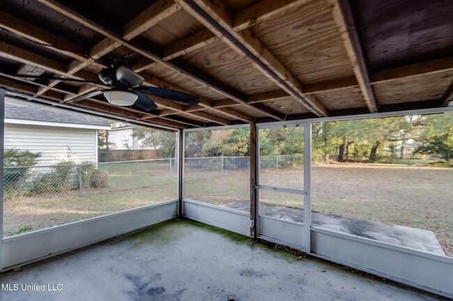 Building Photo - 1889 Greater Ave