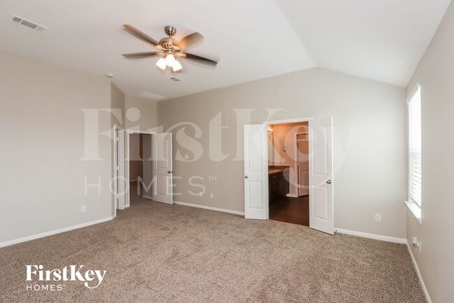 Building Photo - 5827 Treasure Cove Rd