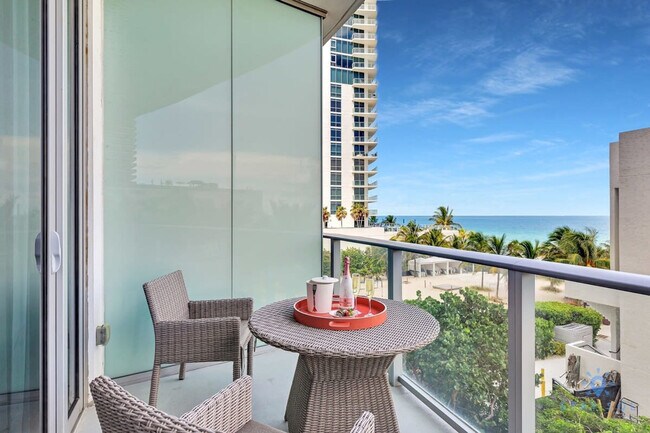 Building Photo - 4111 S Ocean Dr