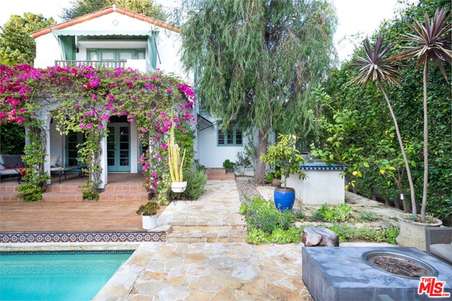 Building Photo - 408 17th St