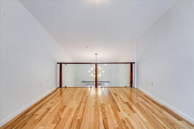 Building Photo - 416 63rd St