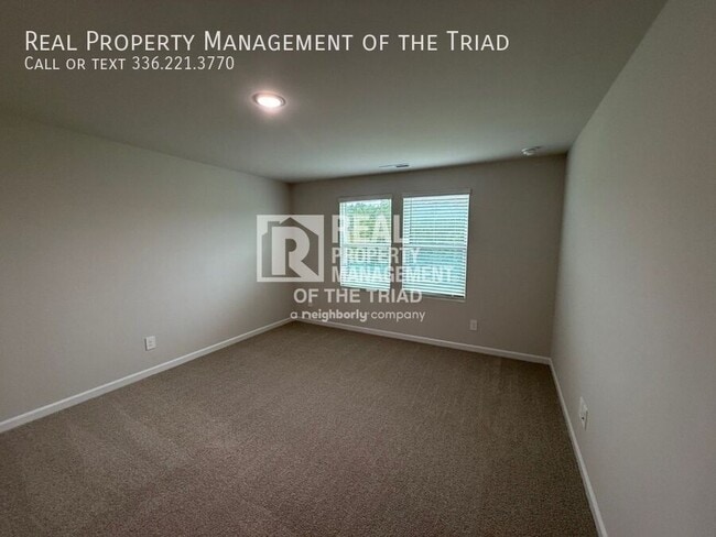 Building Photo - 2262 Cherry Crk Rd
