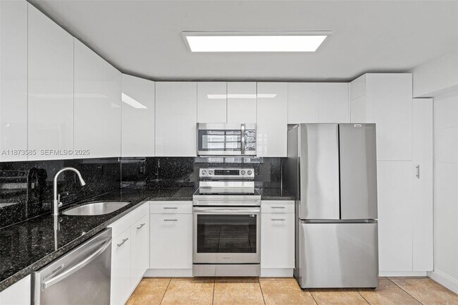 Building Photo - 2750 NE 183rd St