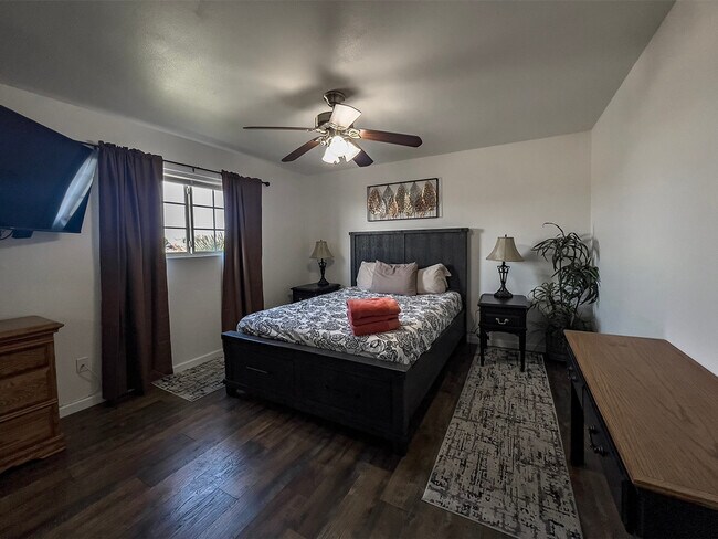 Building Photo - 3853 Lodestar Ln