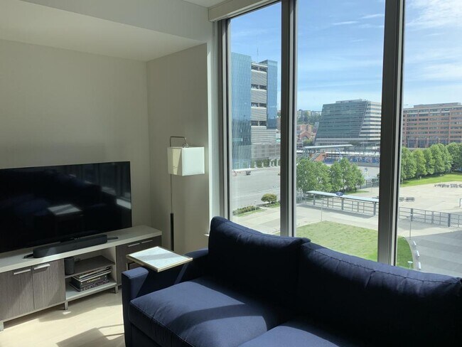 Building Photo - 590 1st Ave S