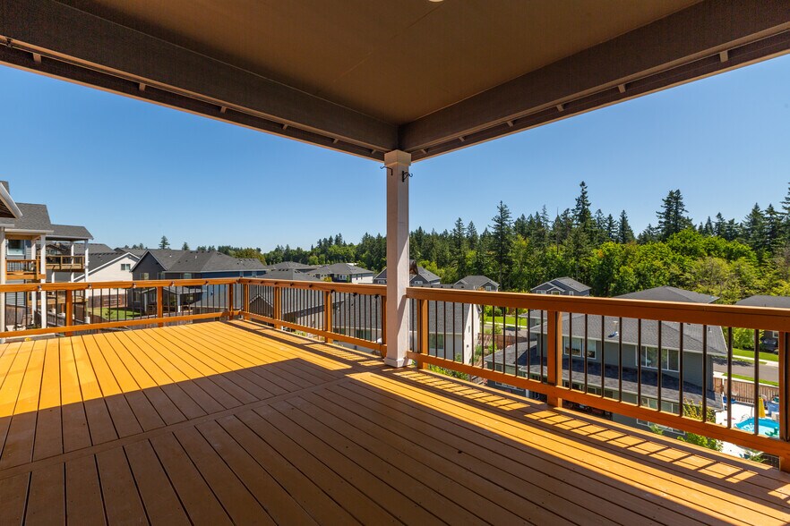 CVD Deck - 3352 NE Spruce Dr