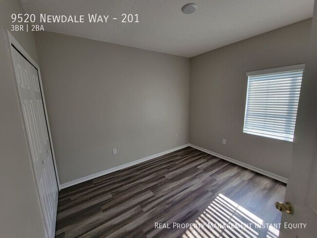 Building Photo - 9520 Newdale Way