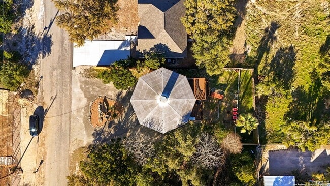 Building Photo - 1433 Riviera Dr