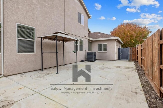 Building Photo - 3169 Brickfield Ave