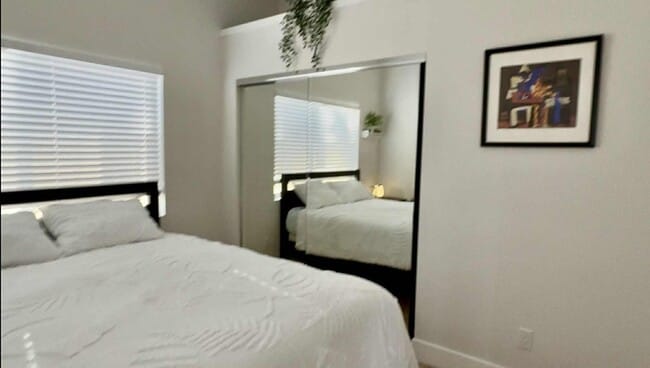 Building Photo - Beautiful Fully Furnished Home in Garden G...