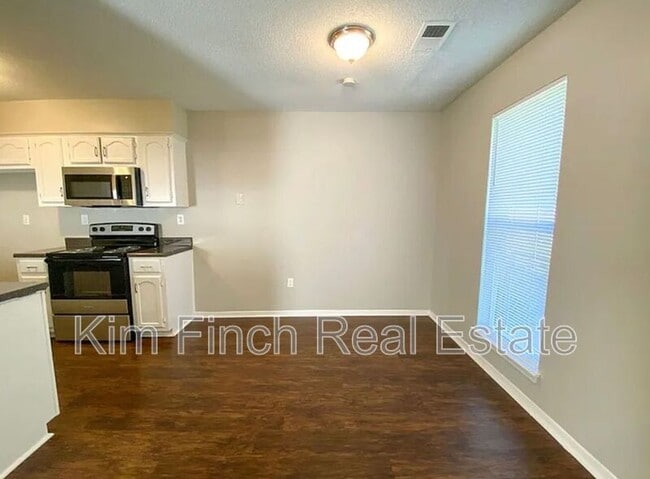 Building Photo - 3845 Shadow Oaks Pkwy