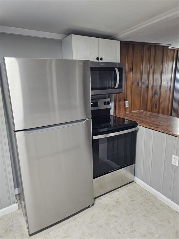 Building Photo - 2 Buttonwood Ln
