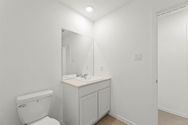 Building Photo - 16854 Great Highlands Dr