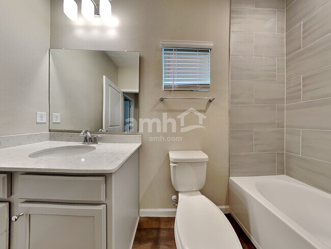 Building Photo - 192 Spruce Pt