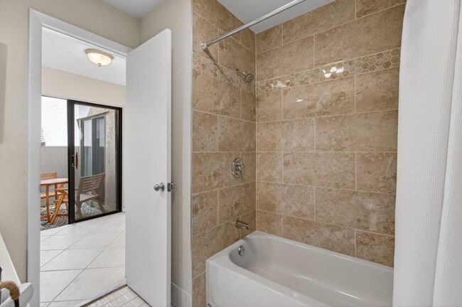 Building Photo - 7745 Stanway Pl