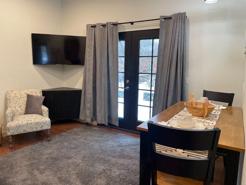 Building Photo - 6 Samuel Rd