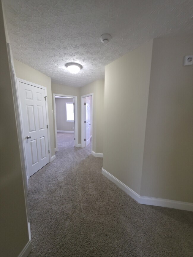 Building Photo - 217 Westchester Cir