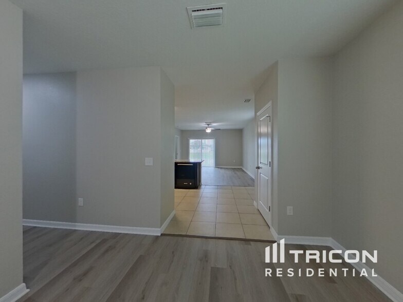 Building Photo - 4719 Lindever Ln