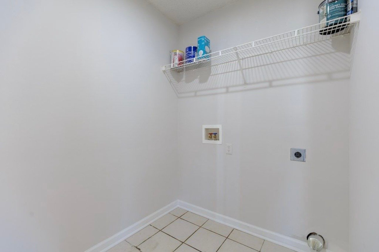 Building Photo - 4065 Chadwyck Dr