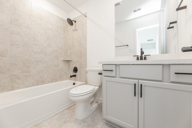 Building Photo - 21626 Lampeter River Ln