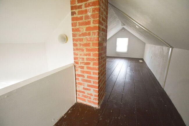 Building Photo - Homey House Near Goose Egg Park Available ...