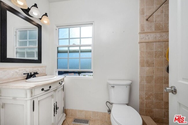 Building Photo - 6322 W 78th Pl