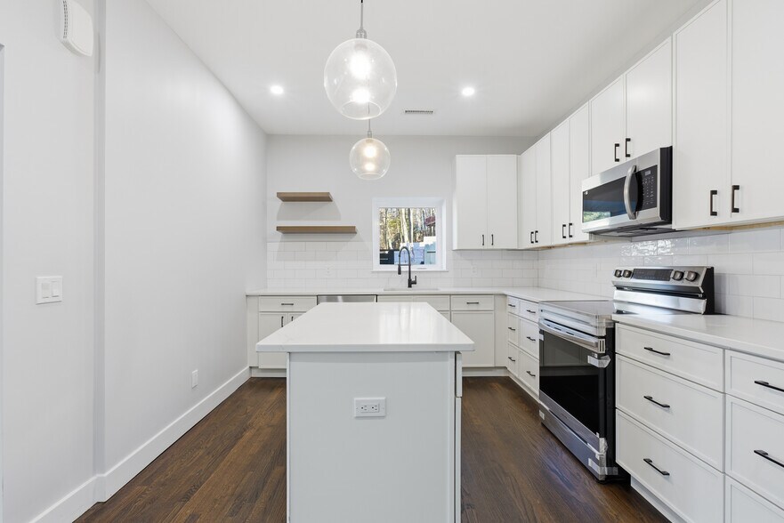 Building Photo - 85 Euclid Ave