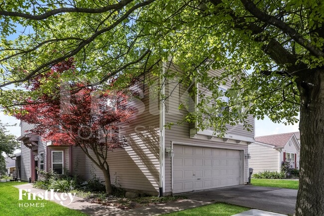 Building Photo - 1180 Crescent Dr