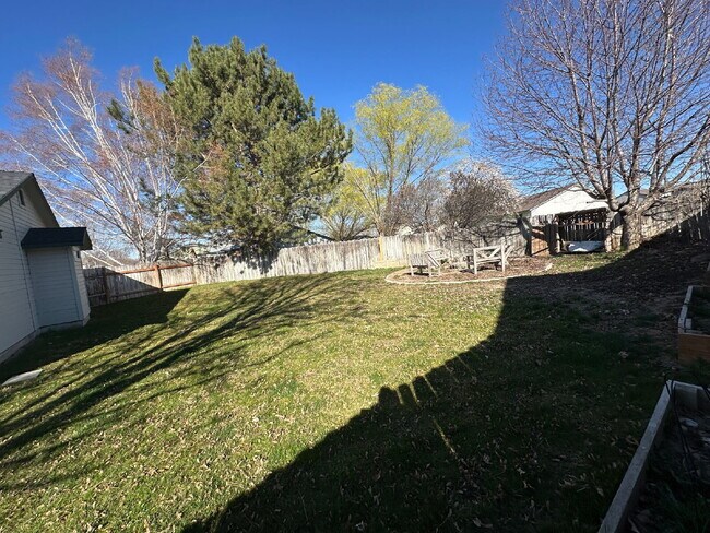 Building Photo - 1328 Goldenrod Pl