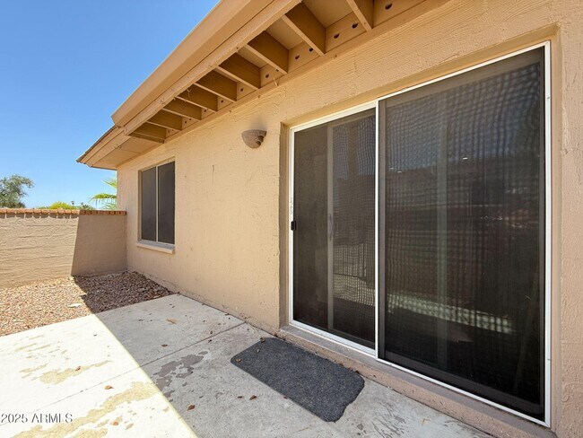 Building Photo - 14652 Yerba Buena Way