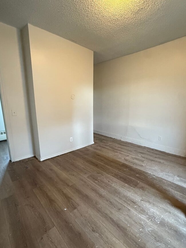 Building Photo - ST Paul