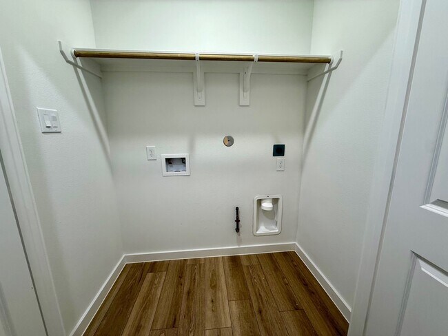 Building Photo - 2710 Discovery trails ct