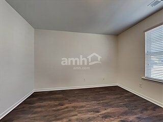 Building Photo - 137 Blackwater Way