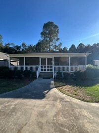Building Photo - 3 Bedroom 2 Bath House, Turtle Cove Subdivision White Lake NC