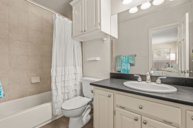 Building Photo - TCU-3518 Westcliff Rd