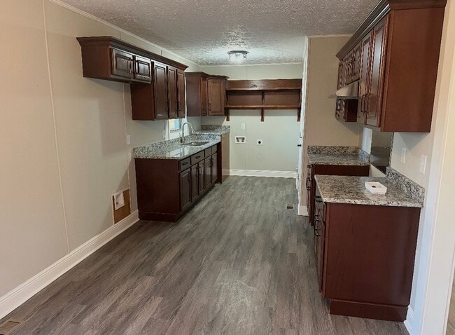 Building Photo - 60 Horseshoe Bend