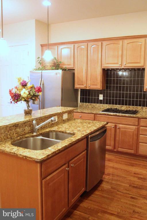 Building Photo - 623 Hurdle Mill Pl