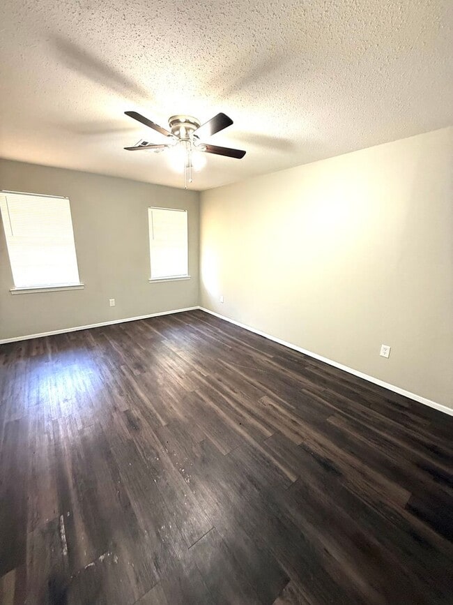 Building Photo - ** 3 Bed 2 Bath located in Montgomery East ** Call 334-366-9198 to schedule a self tour