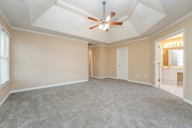 Building Photo - 430 Golden Meadows Ln