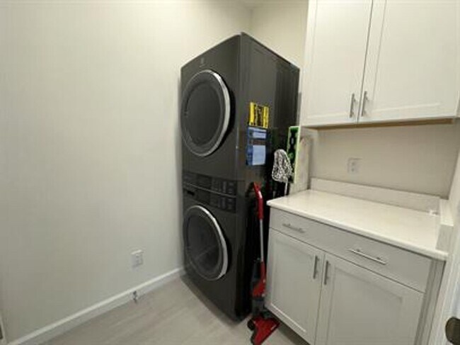 Building Photo - Welcome to Margaritaville 55+ Community